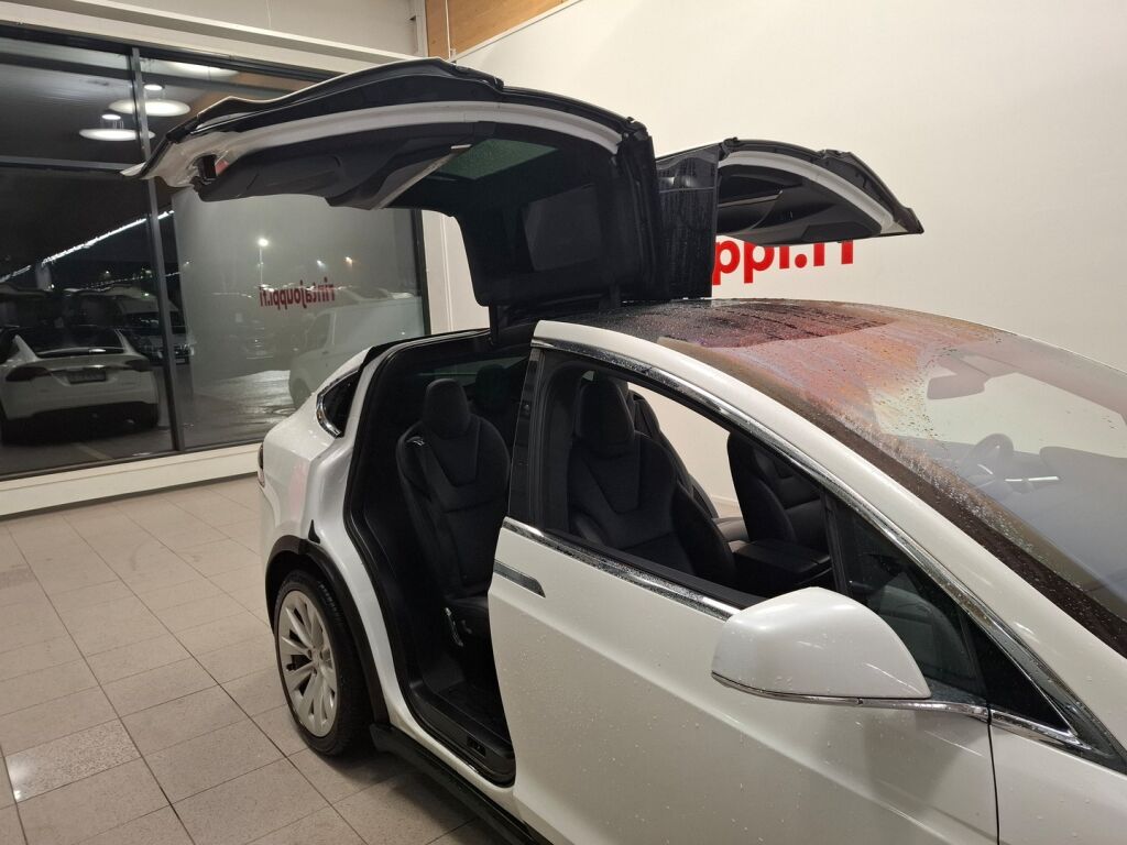 Tesla Model X 2017 Valkoinen
