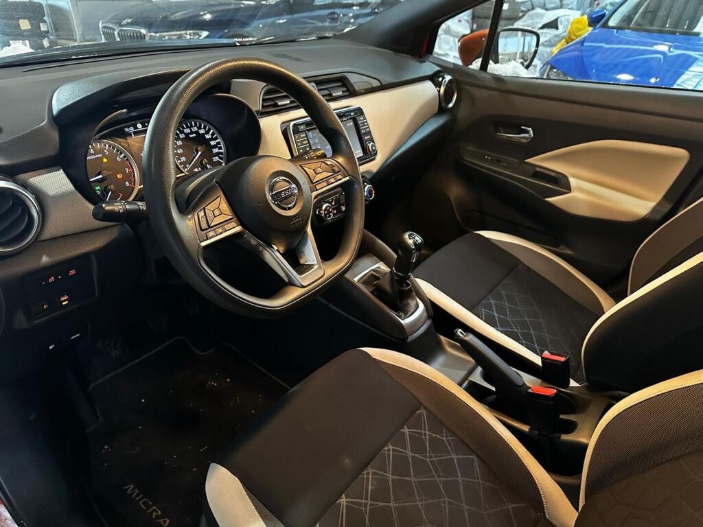 Nissan Micra 2017 Oranssi