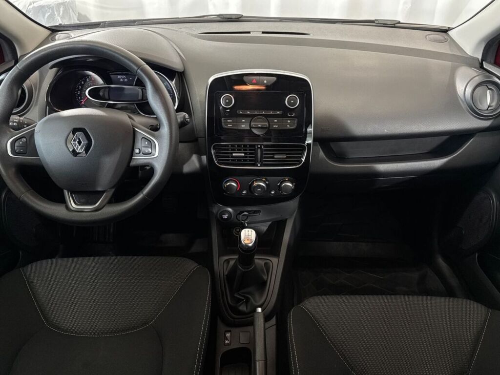Renault Clio 2017 Punainen