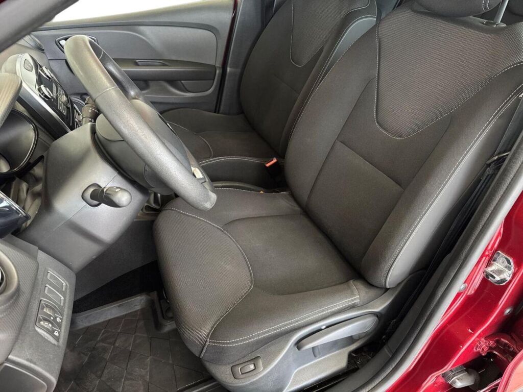 Renault Clio 2017 Punainen