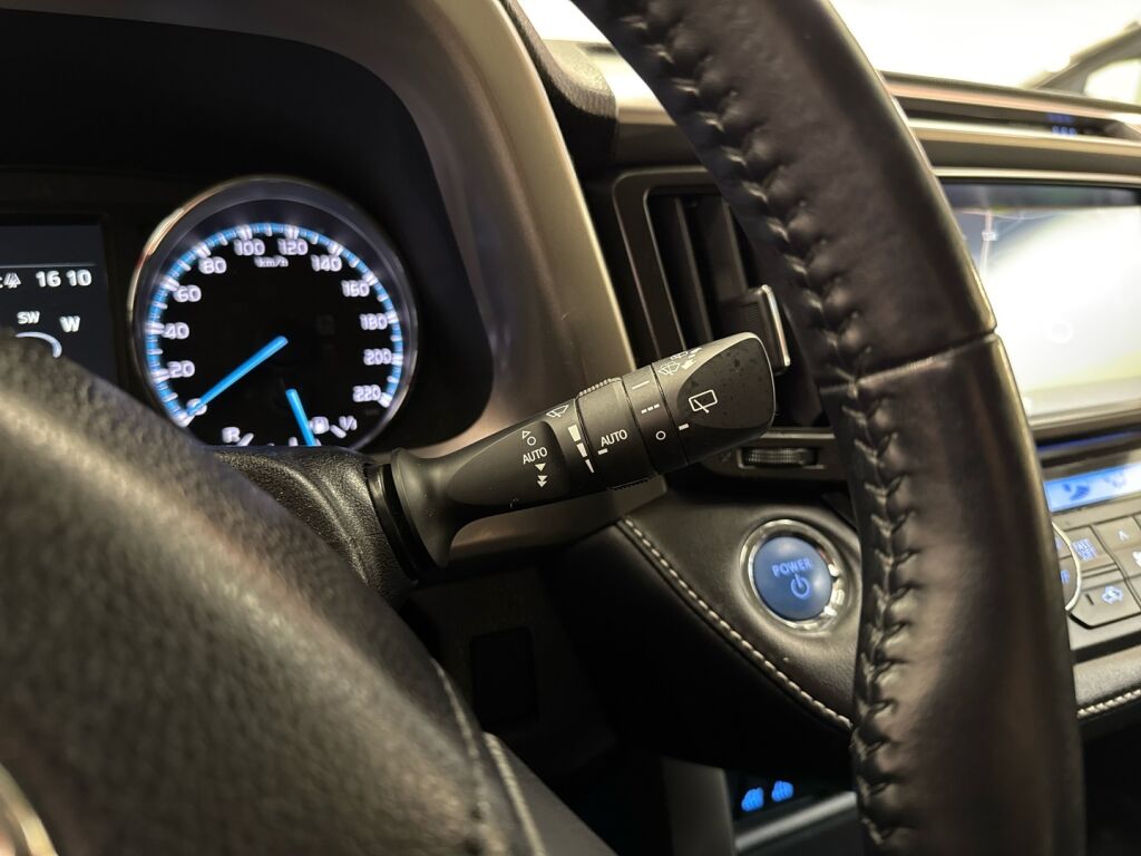 Toyota RAV4 2018 Musta