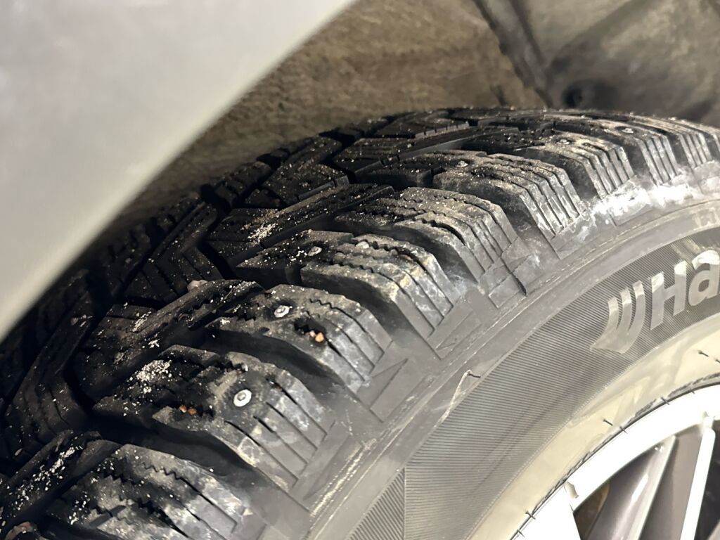 Toyota RAV4 2018 Musta