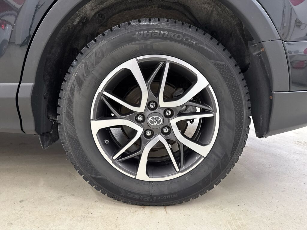 Toyota RAV4 2018 Musta