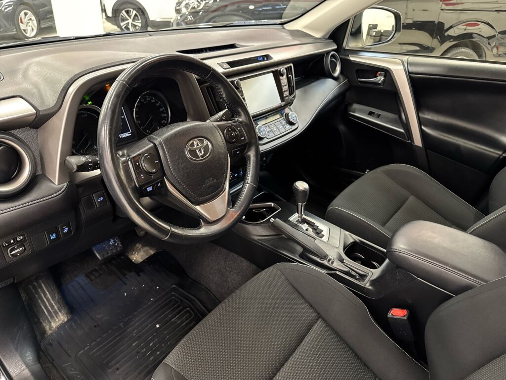 Toyota RAV4 2018 Musta
