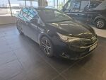 Toyota Avensis 2018 Musta