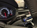 Audi A4 2018 Sininen