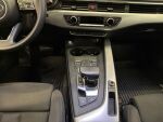 Audi A4 2018 Sininen