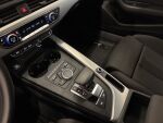 Audi A4 2018 Sininen