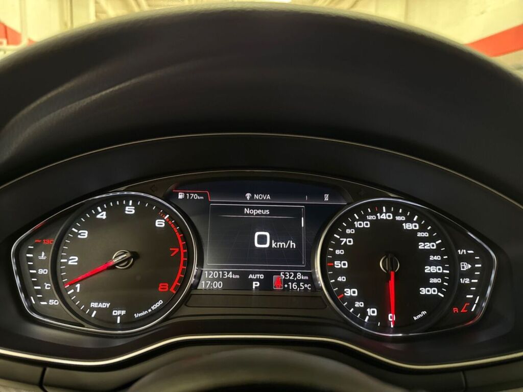 Audi A4 2018 Sininen