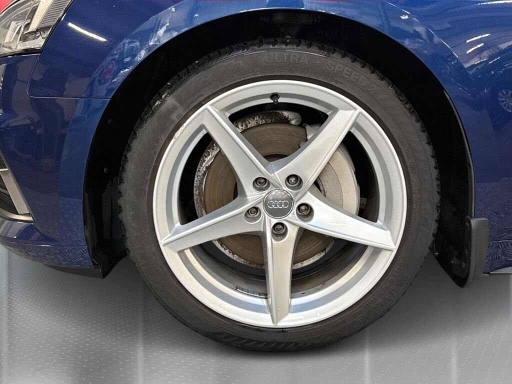 Audi A5 2018 Sininen