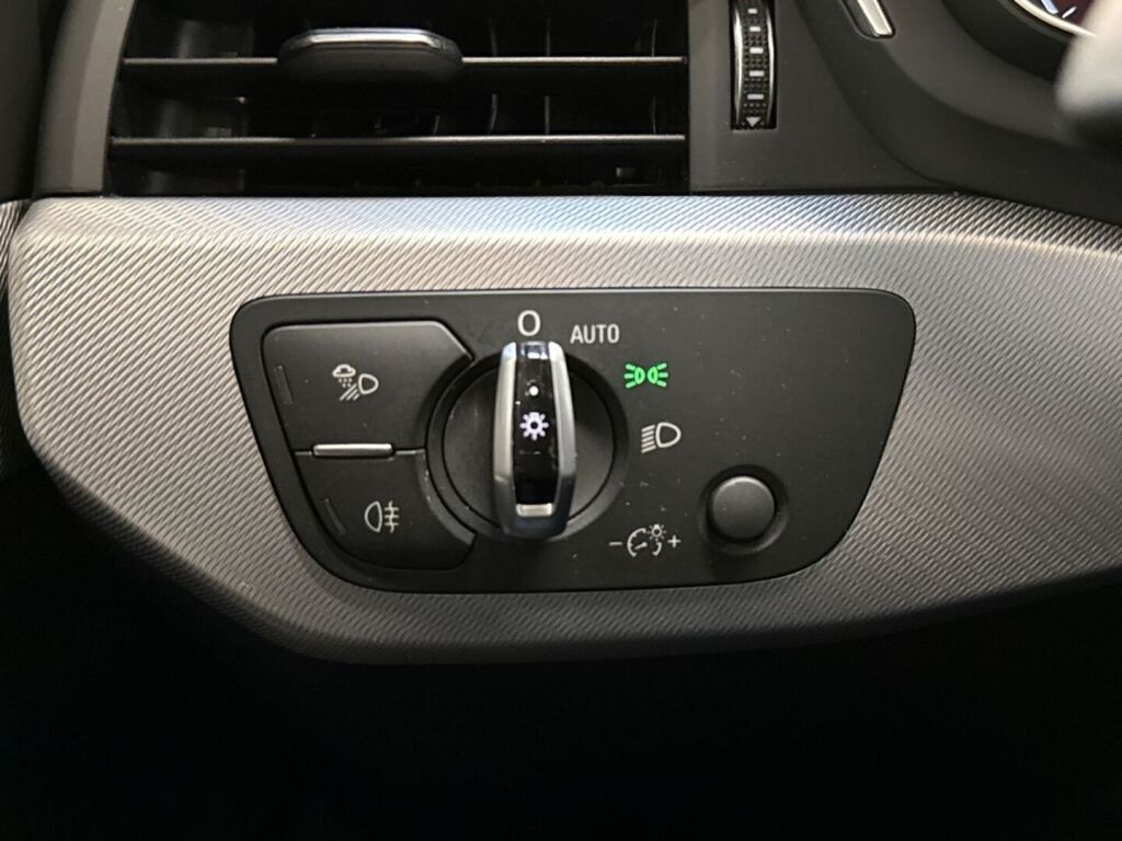 Audi A5 2018 Sininen