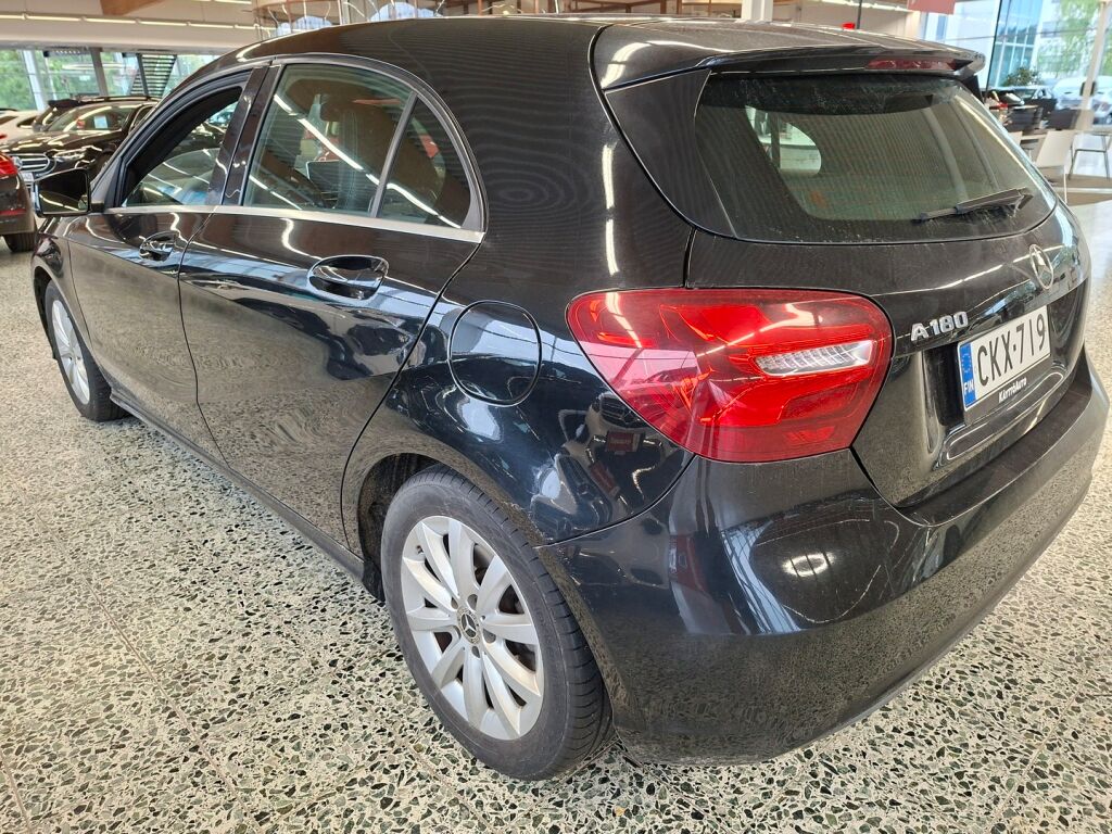 Mercedes-Benz A 2017 Musta