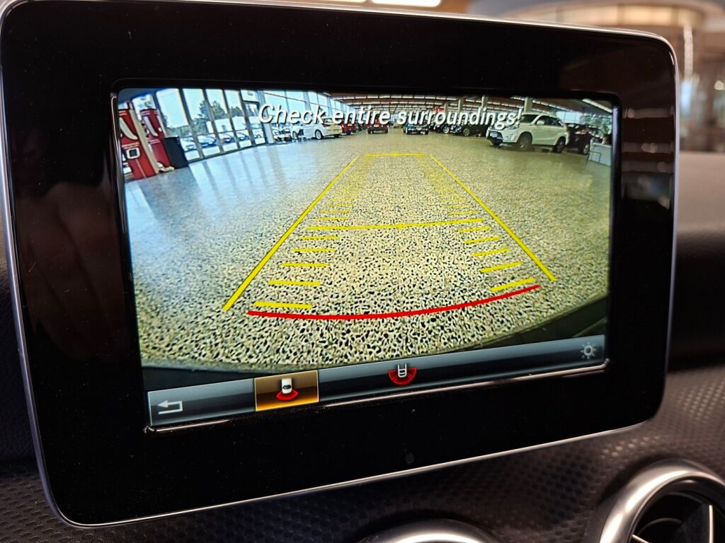 Mercedes-Benz A 2017 Musta