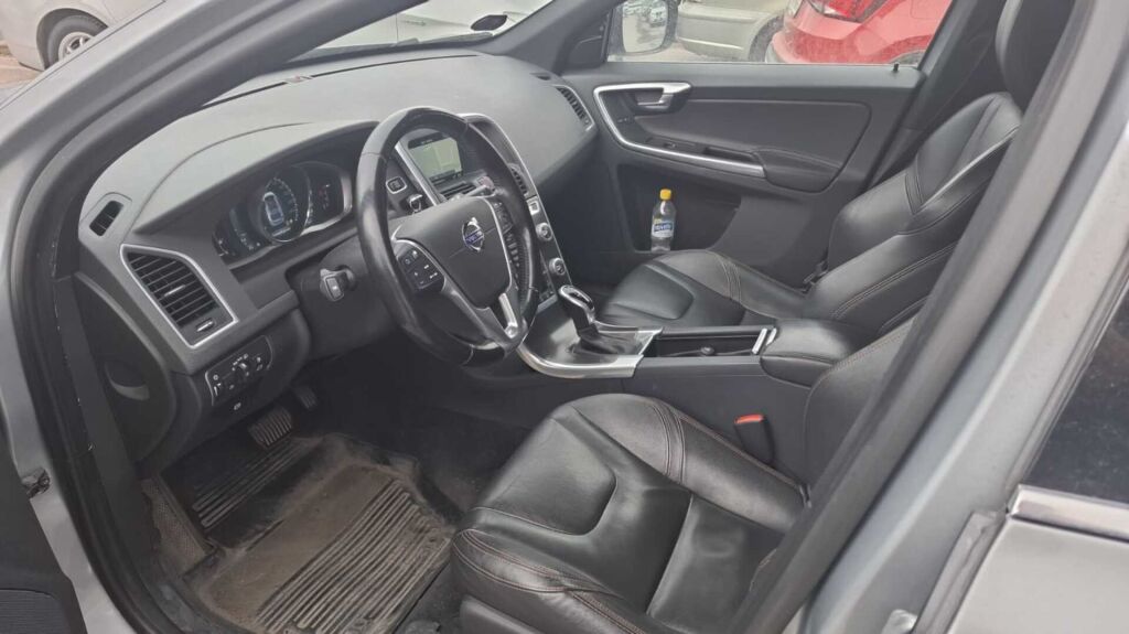 Volvo XC60 2015 Harmaa