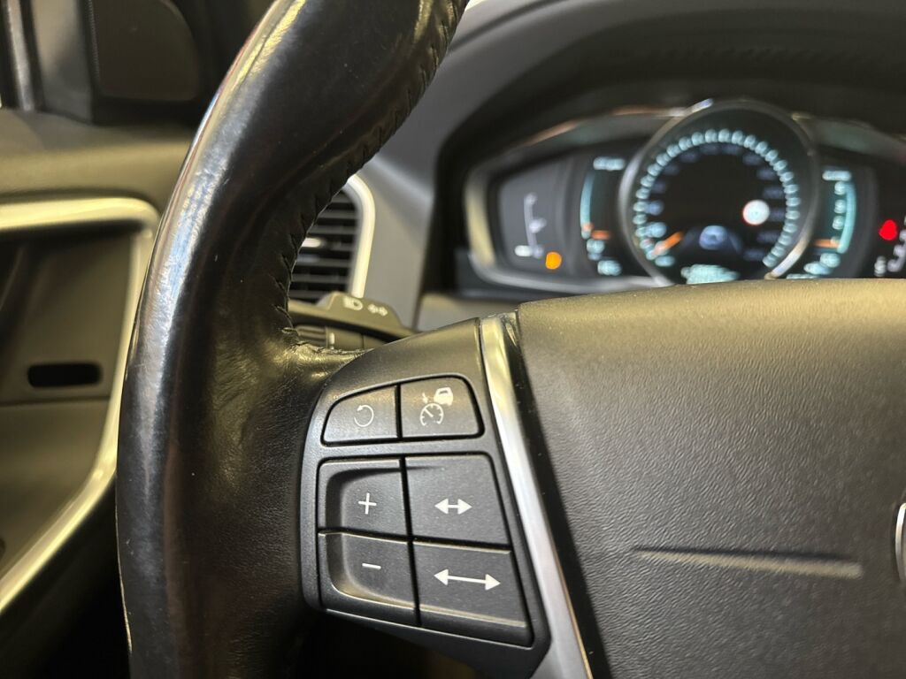 Volvo XC60 2015 Harmaa