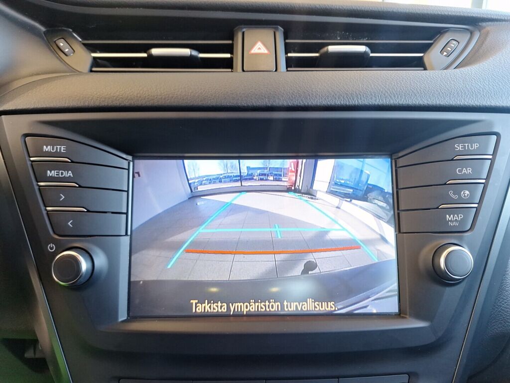 Toyota Avensis 2016 Harmaa