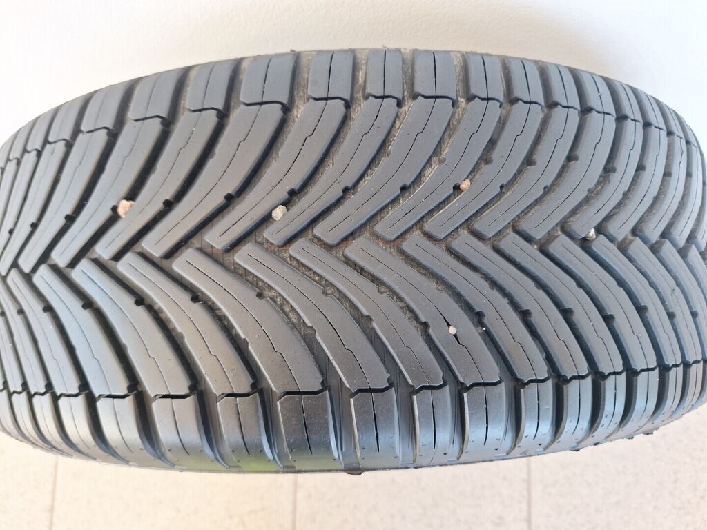 Toyota Avensis 2016 Harmaa