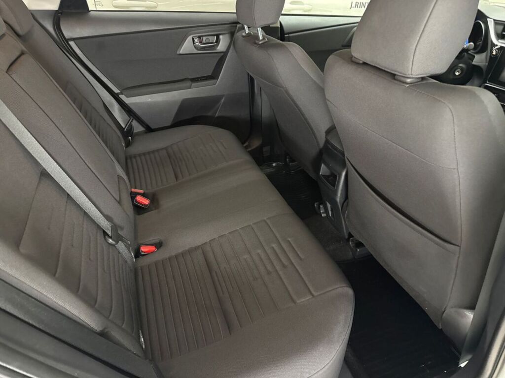 Toyota Auris 2017 Valkoinen