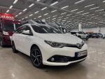 Toyota Auris 2017 Valkoinen