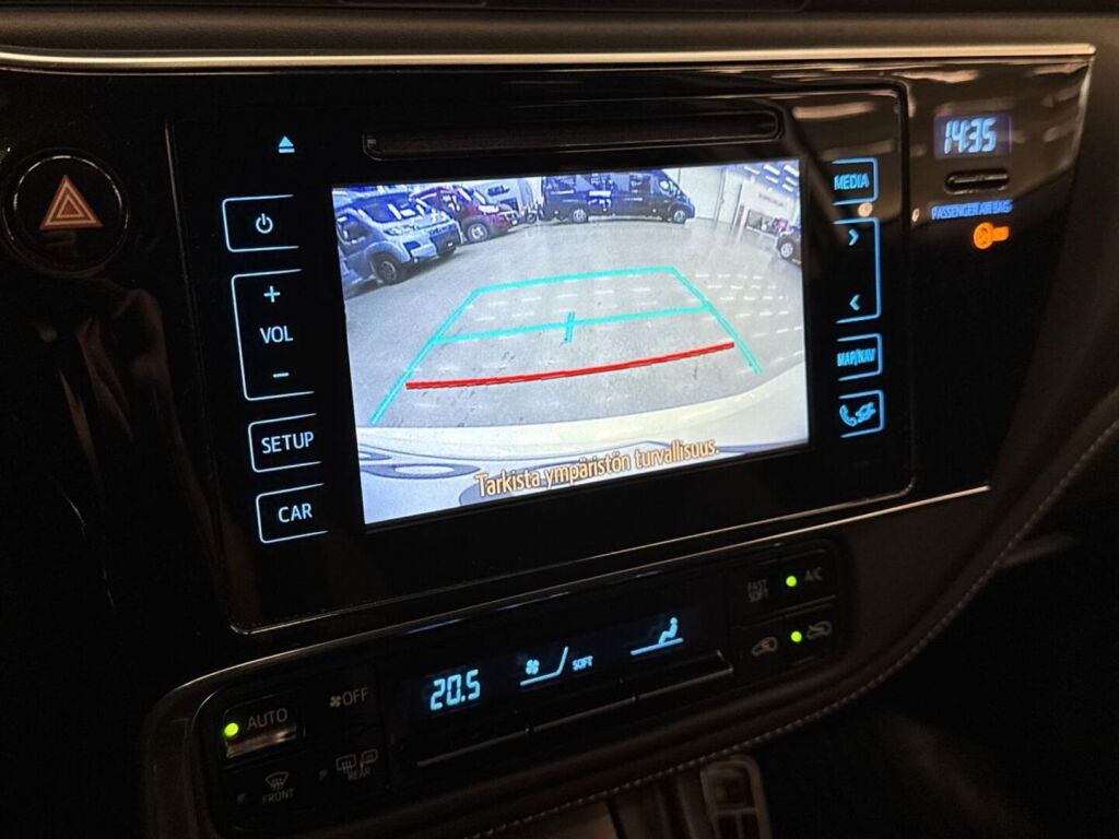 Toyota Auris 2017 Valkoinen