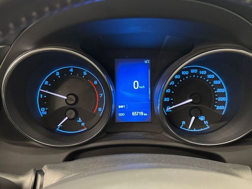 Toyota Auris 2017 Valkoinen