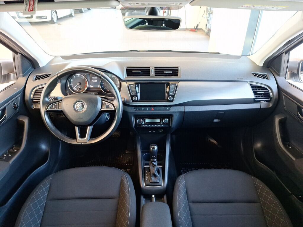 Skoda Fabia 2017 Ruskea (beige)