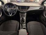 Opel Astra 2017 Punainen