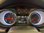 Opel Astra 2017 Punainen