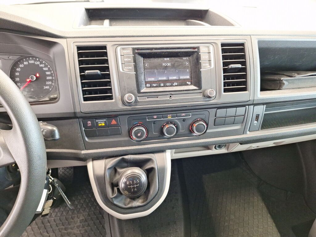 Volkswagen Transporter 2017 Valkoinen
