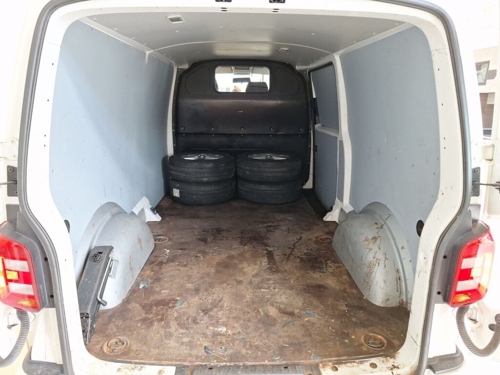 Volkswagen Transporter 2017 Valkoinen