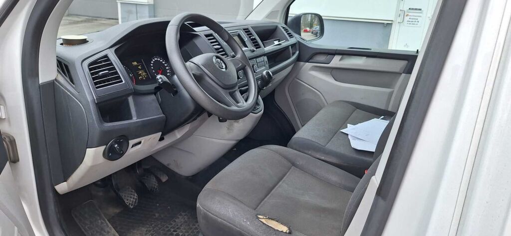 Volkswagen Transporter 2017 Valkoinen