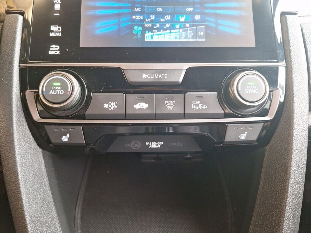 Honda Civic 2018 Sininen