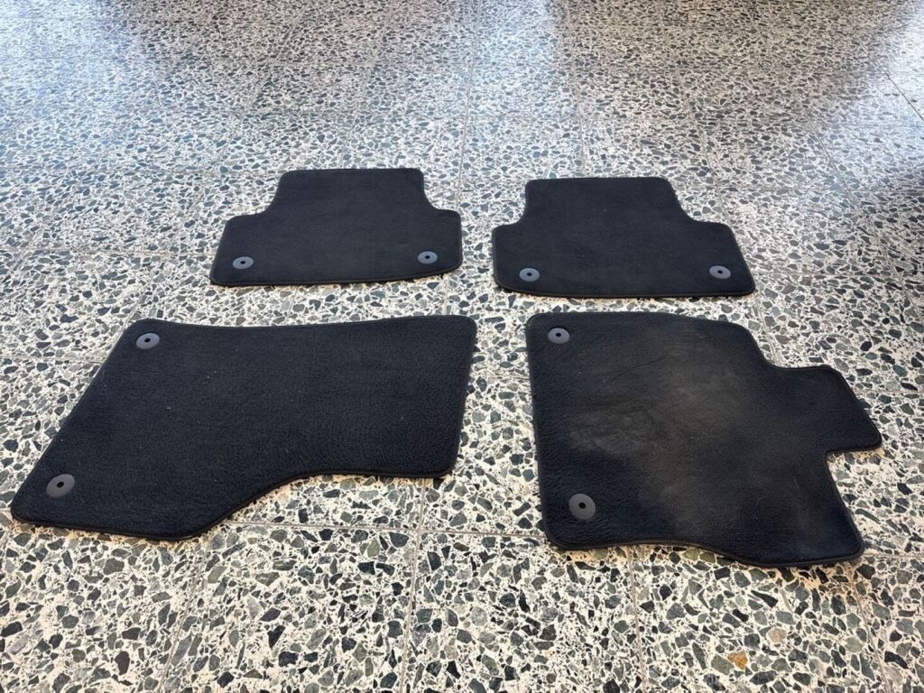 Audi A3 2018 Punainen