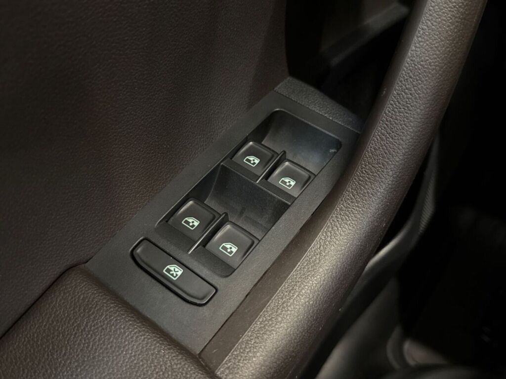 Skoda Octavia 2018 Valkoinen