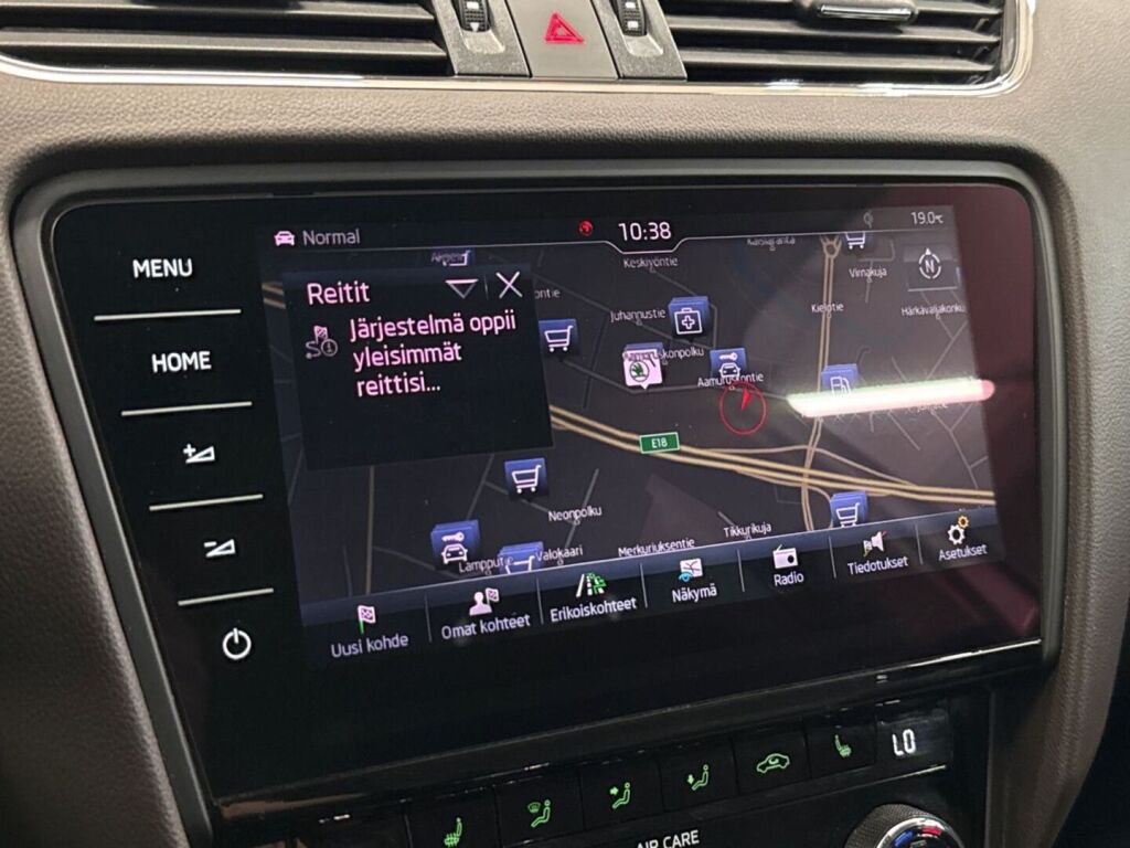 Skoda Octavia 2018 Valkoinen
