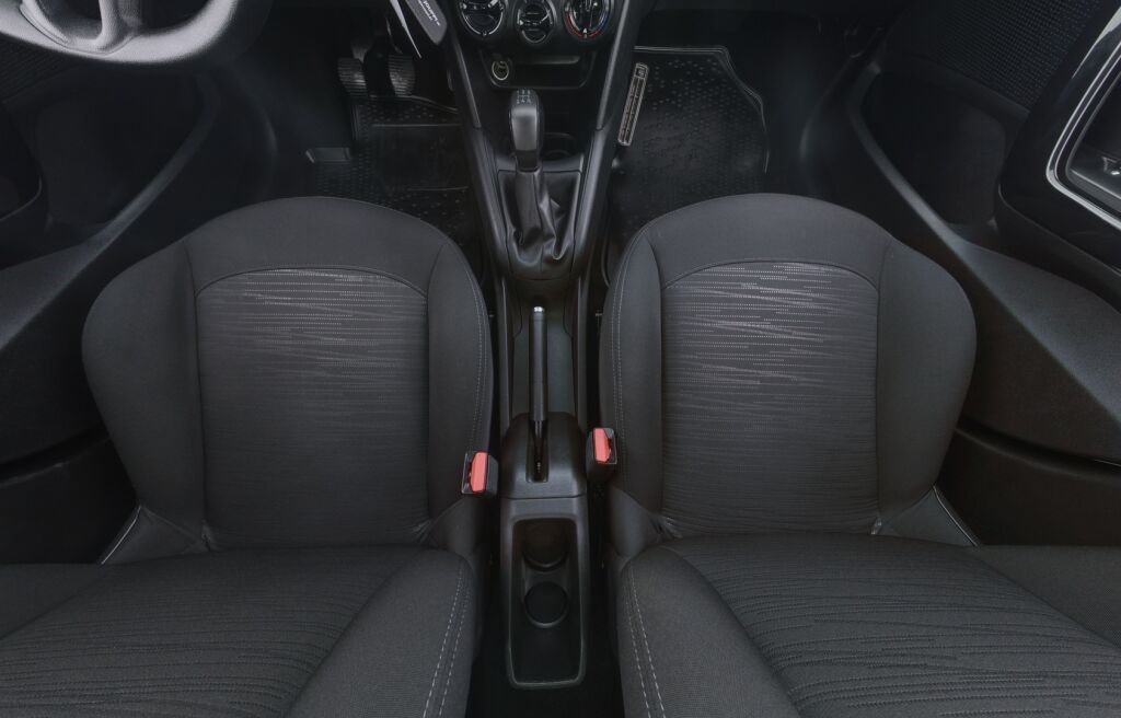 Peugeot 208 2017 Valkoinen