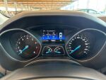 Ford Focus 2018 Punainen (Race Red)