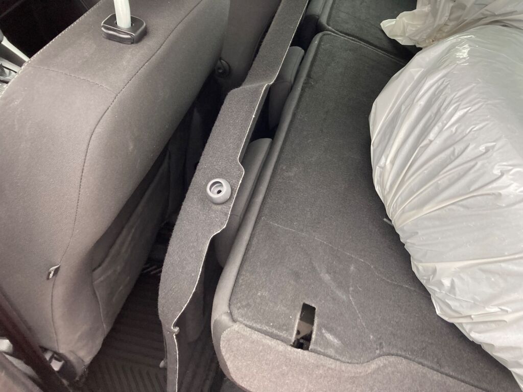 Ford Focus 2018 Punainen (Race Red)
