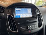 Ford Focus 2018 Punainen (Race Red)