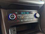 Ford Focus 2018 Punainen (Race Red)