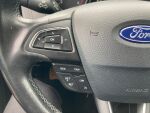 Ford Focus 2018 Punainen (Race Red)