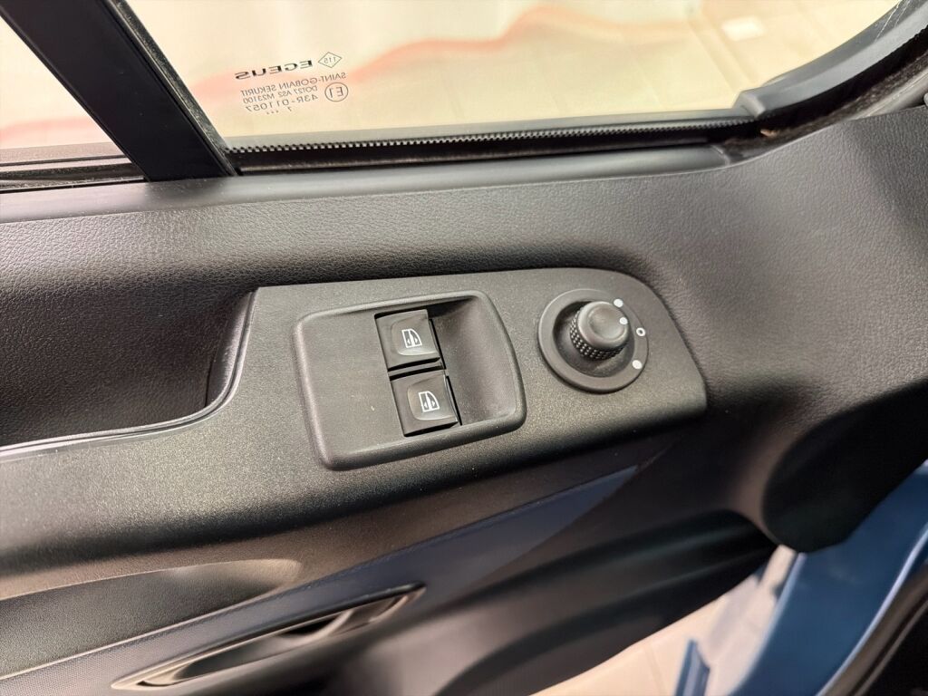 Opel Vivaro 2018 Sininen