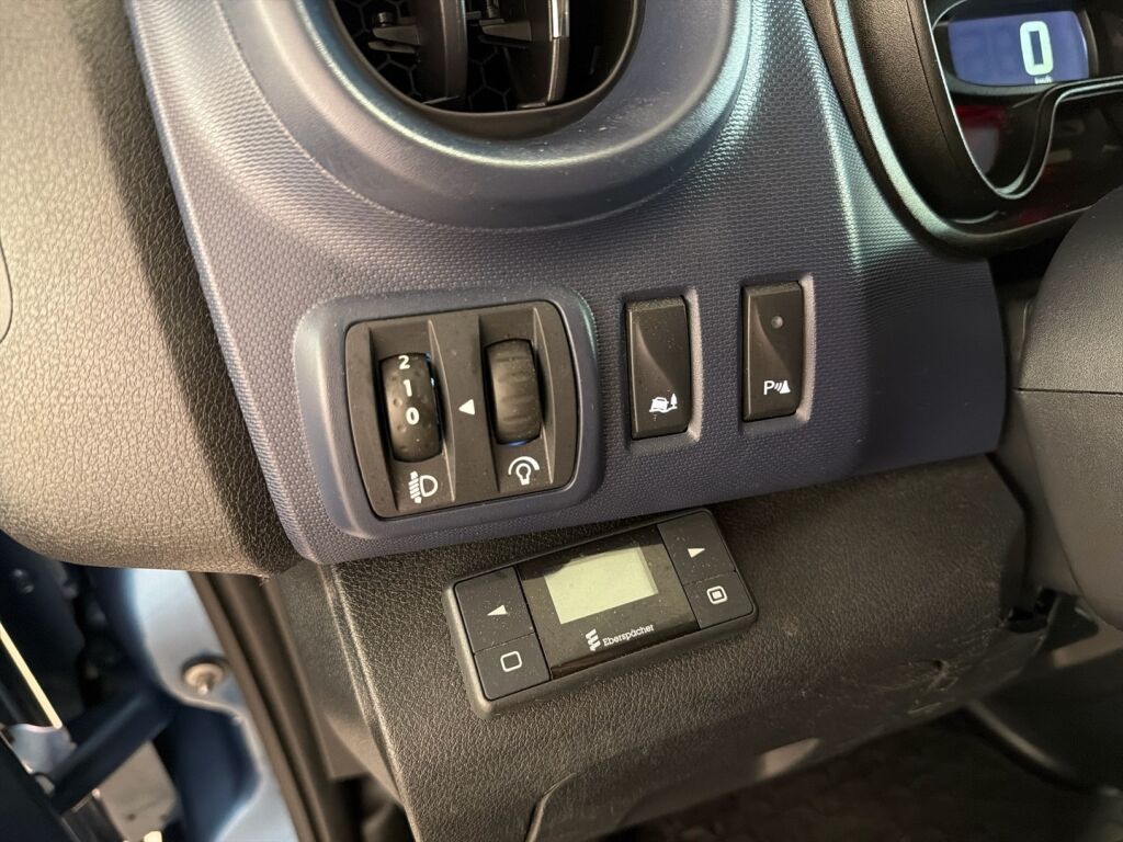 Opel Vivaro 2018 Sininen