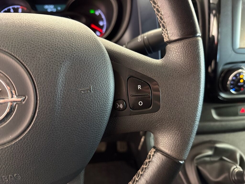 Opel Vivaro 2018 Sininen