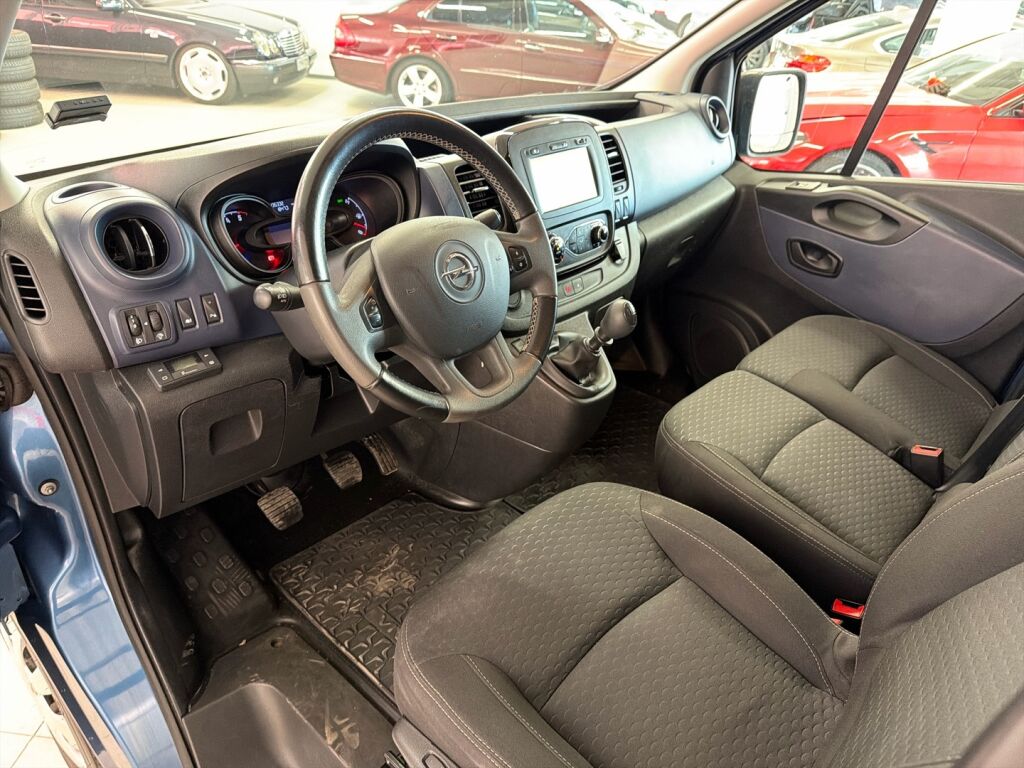 Opel Vivaro 2018 Sininen
