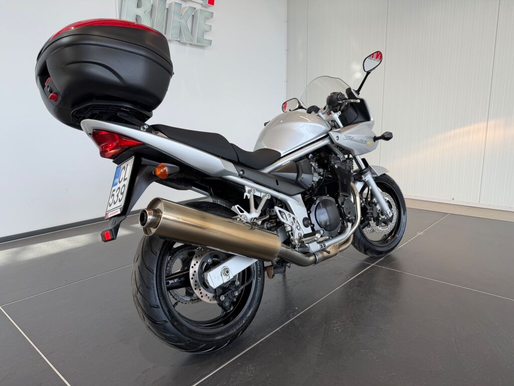 Suzuki GSF 2006 