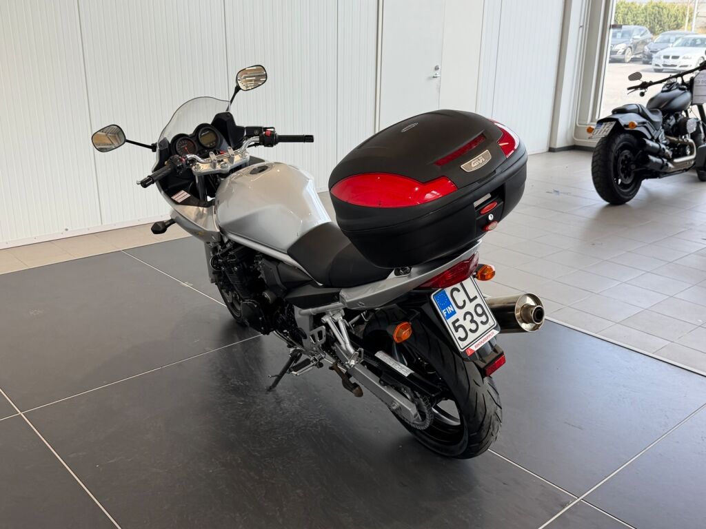 Suzuki GSF 2006 