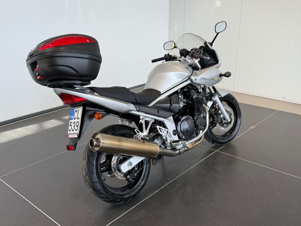 Suzuki GSF 2006 