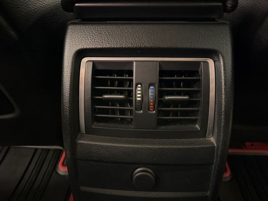 BMW 320 2018 Musta