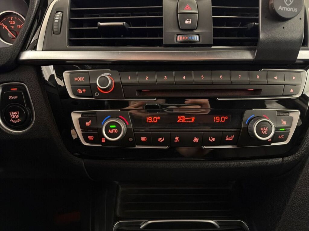 BMW 320 2018 Musta